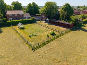 Photo 16- click for photo gallery